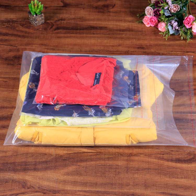 Reusable transparent plastic bag can be resealed, which is very suitable for packaging, clothing, artwork, documents, etc